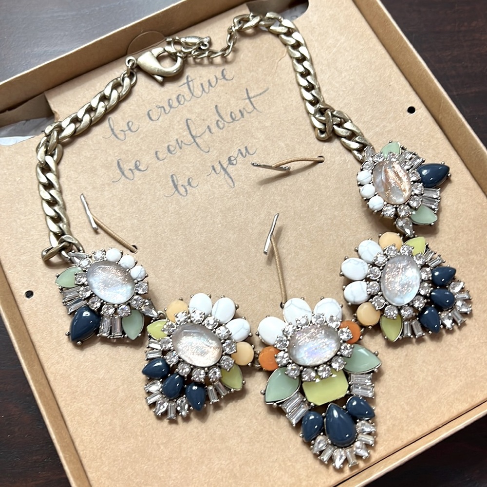 Stunning Necklace!